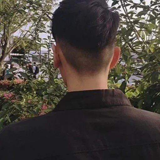 向玲昌唯