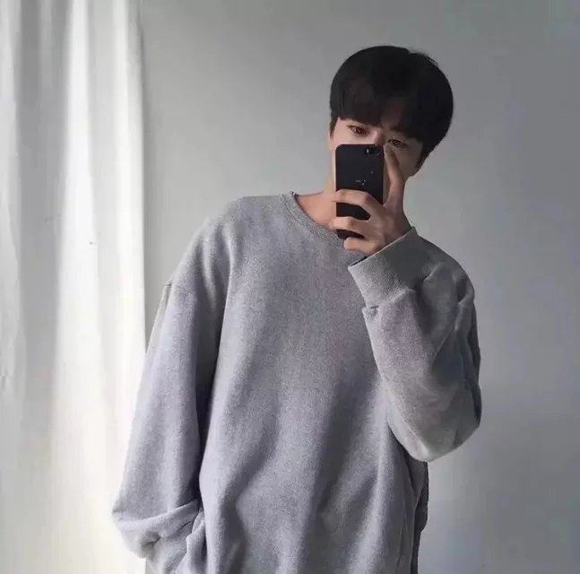 鲁薇康纨