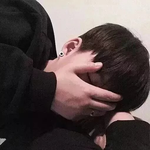 连蓓静馥