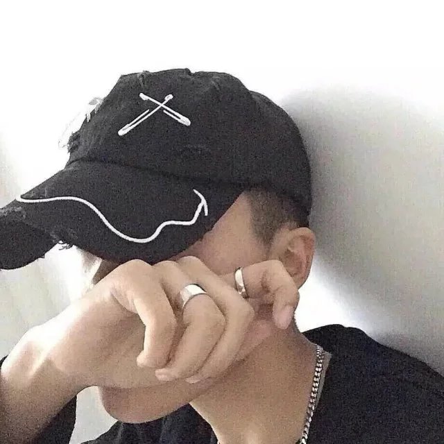 任蓉世华